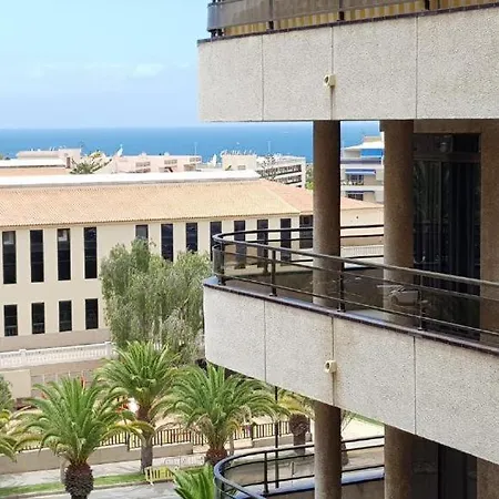 Bonito Apartamento De 1 Dormitorio, En Centro De Los Cristianos *